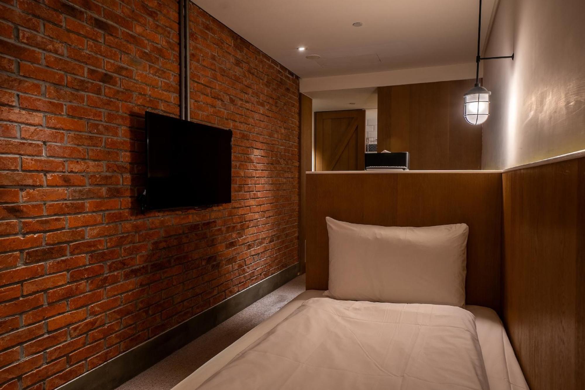 Check Inn Taipei Songjiang Extérieur photo