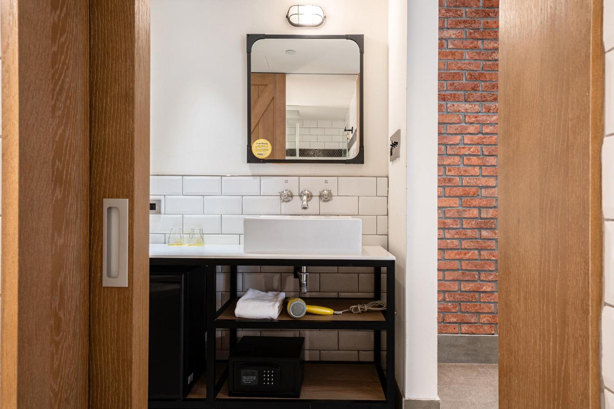 Check Inn Taipei Songjiang Extérieur photo