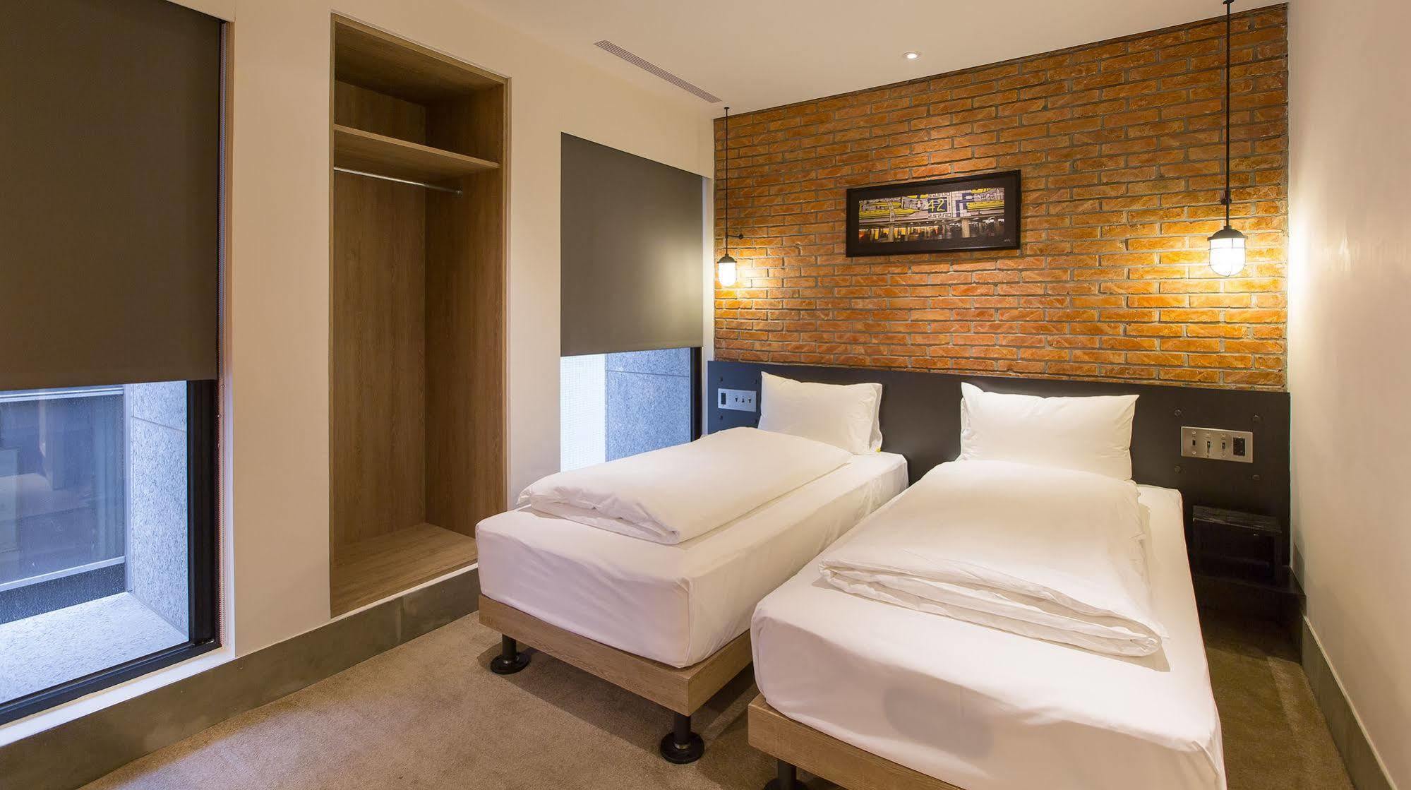 Check Inn Taipei Songjiang Extérieur photo